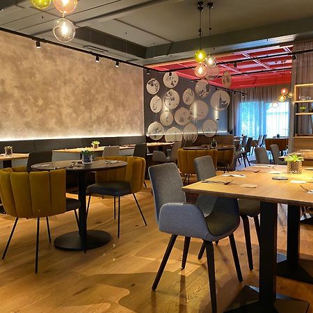 Hotel-Restaurant-Vinothek Felix Sommer Auersthal Zewnętrze zdjęcie